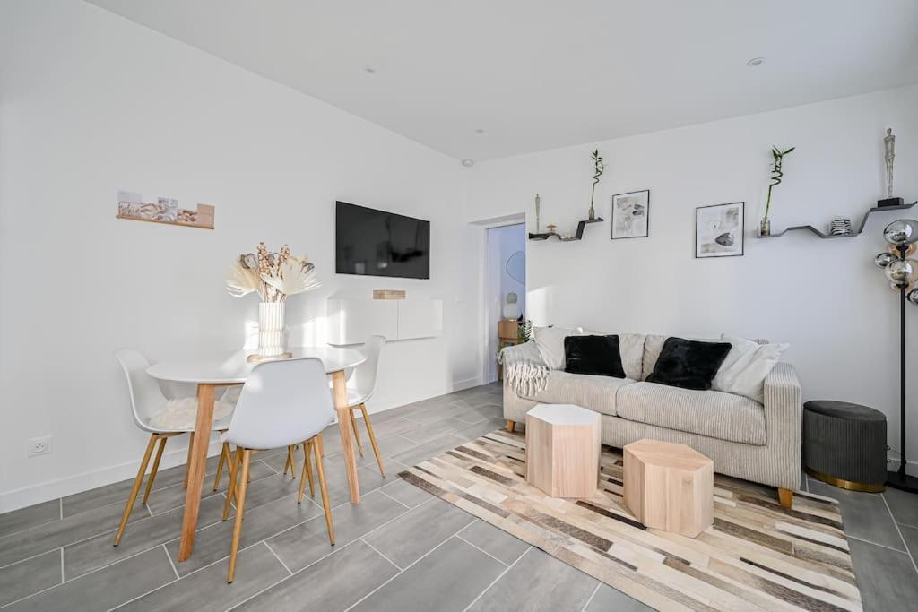 Ferienwohnung La Parenthese Claye-Souilly Exterior foto